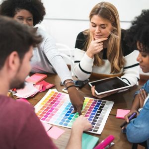 Campanhas de meses coloridos: calendário e como planejar na empresa