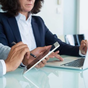 Como implementar um  canal de denúncias nas empresas e o que a Lei 14.457/22 exige